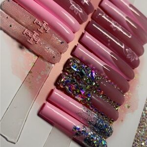 Affordable Hand made press on nails